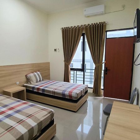 Tentrem Guesthouse Baru Pati Bagian luar foto