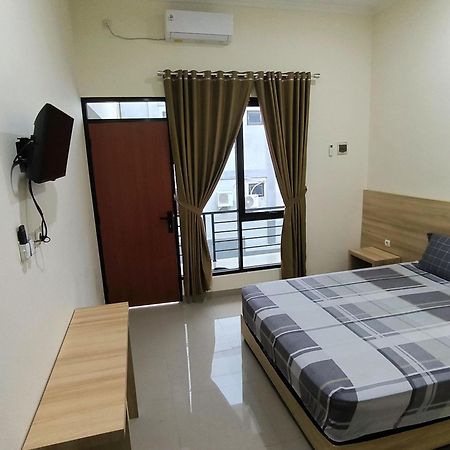Tentrem Guesthouse Baru Pati Bagian luar foto