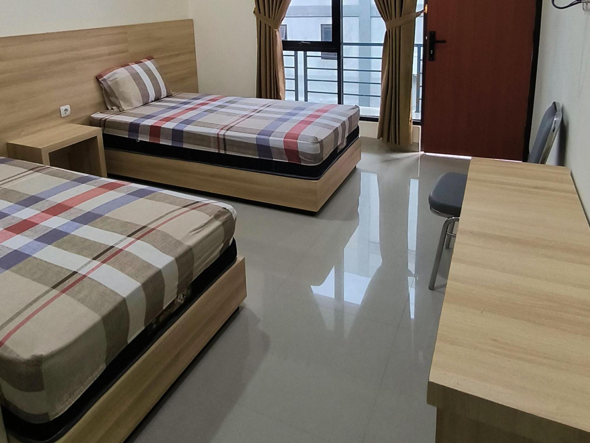Tentrem Guesthouse Baru Pati Bagian luar foto