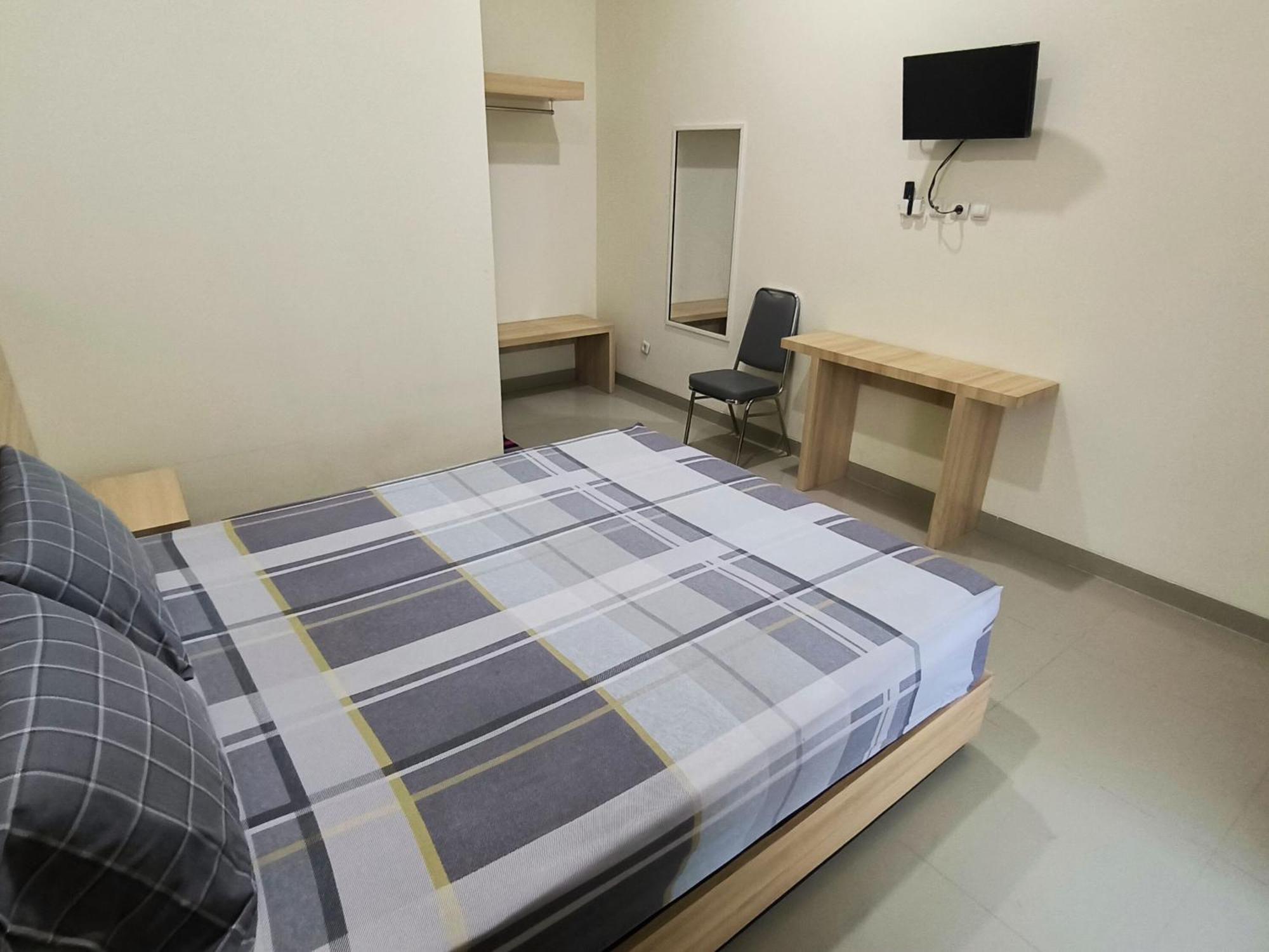 Tentrem Guesthouse Baru Pati Bagian luar foto