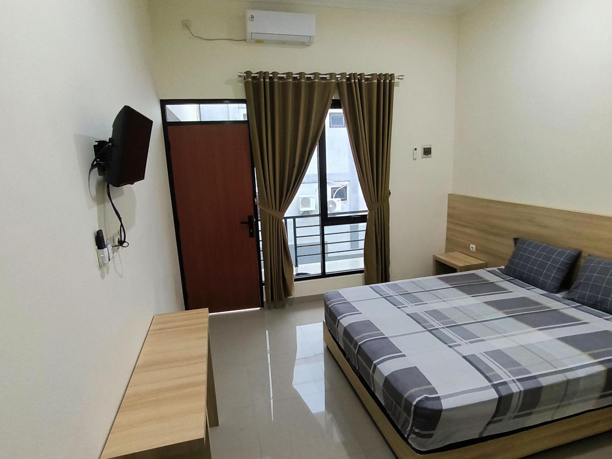 Tentrem Guesthouse Baru Pati Bagian luar foto